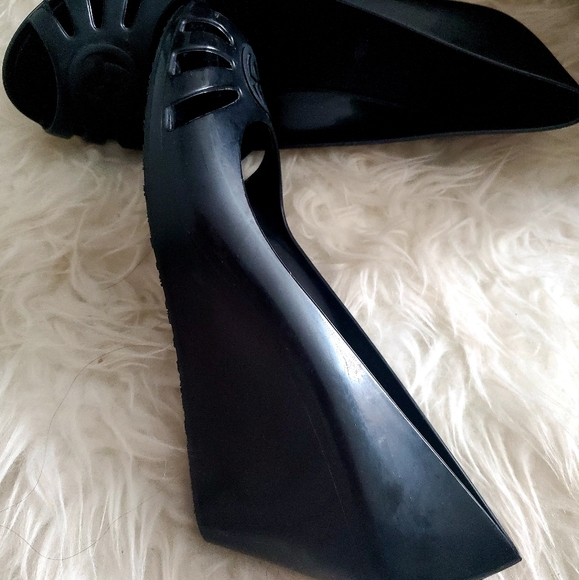 Ladies GUCCI wedges - Picture 4 of 4